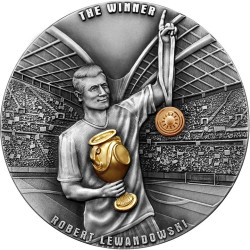 Druga moneta z serii Robert Lewandowski - Droga do marzeń. Została wyemitowana w nakładzie 3000 sztuk, wysyłana jest wraz z certyfikatem w dedykowanym drewnianym opakowaniu.
Szacowany termin wysyłki: grudzień 2023